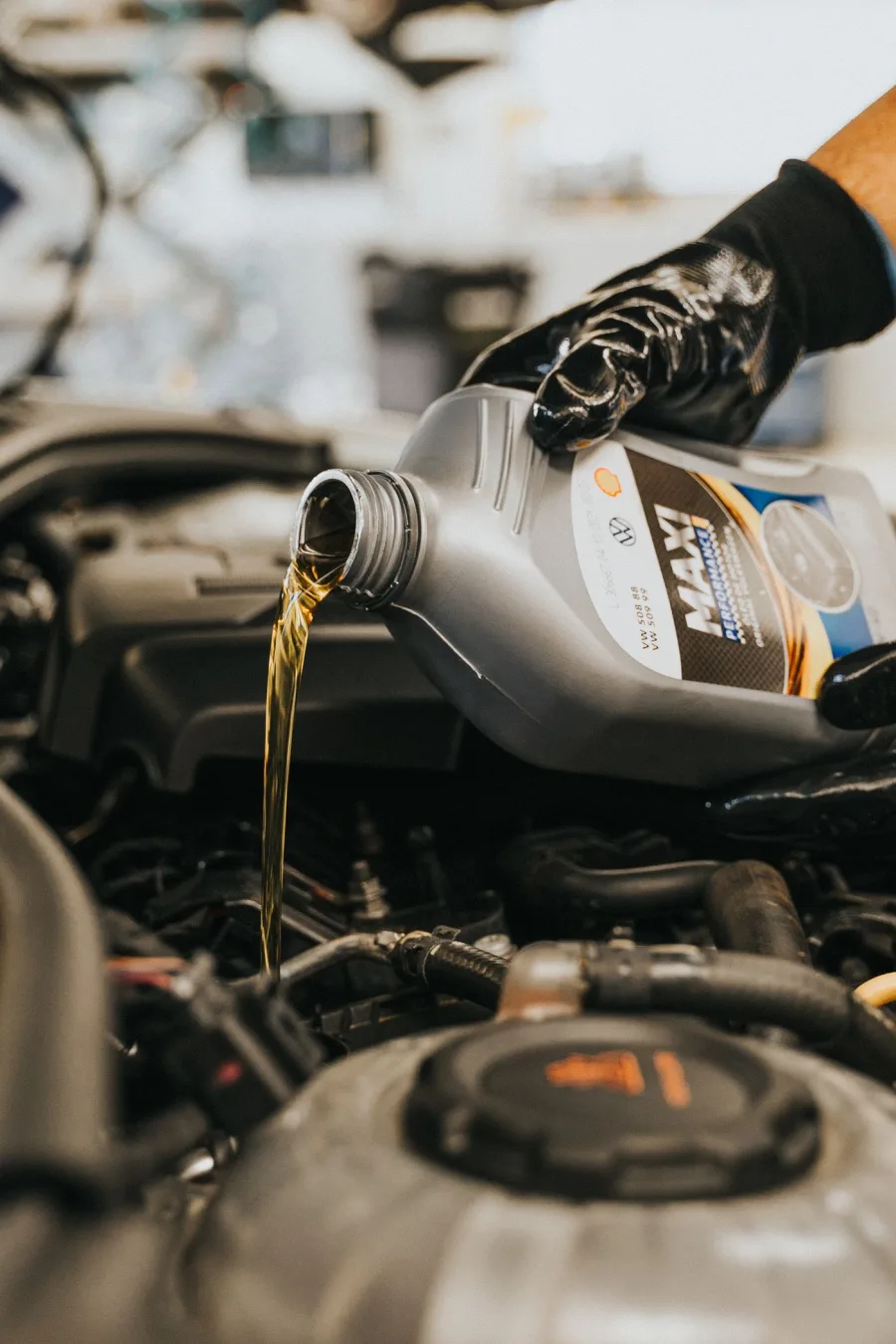 Заміна моторної оливи Motul